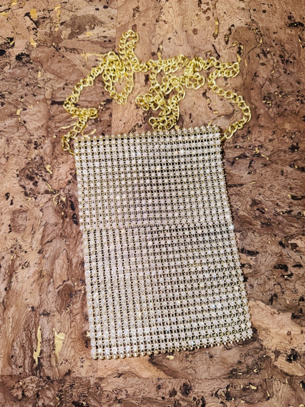 iPhone Pro Max Size Gold Chain Mesh Wedding Guest Ready Rhinestone Grid Purse 📱
